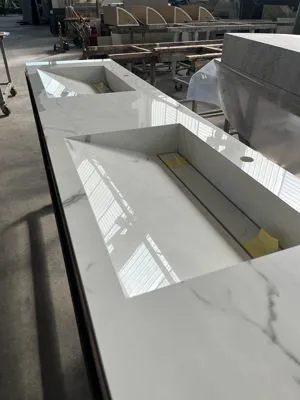 Lavello assemblato con piletta a scomparsa