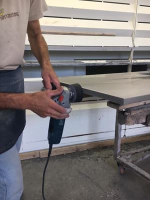 Versatile waterjet machining services in Cavaion Veronese